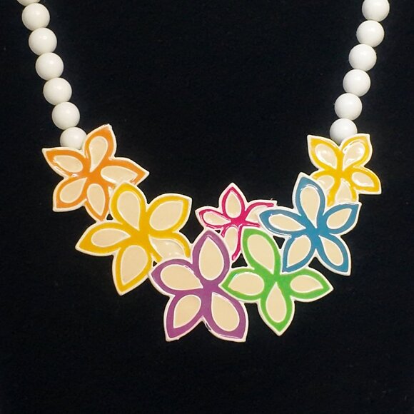 Vintage 1980’s White Chunky Beaded Flowered Statement Necklace - Picture 7 of 7